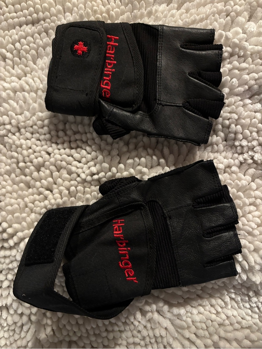 Harbinger Men's Black & Red Fingerless Weightlifting Gloves